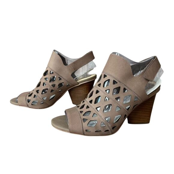 Vince Camuto Deverly Tan Cutout Nubuck Block Heel Sandals 12 Travel Summer NWT - Picture 1 of 8